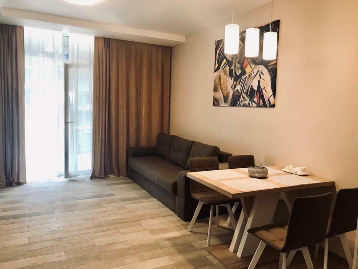 New Chornovola Apartment リヴィウ エクステリア 写真